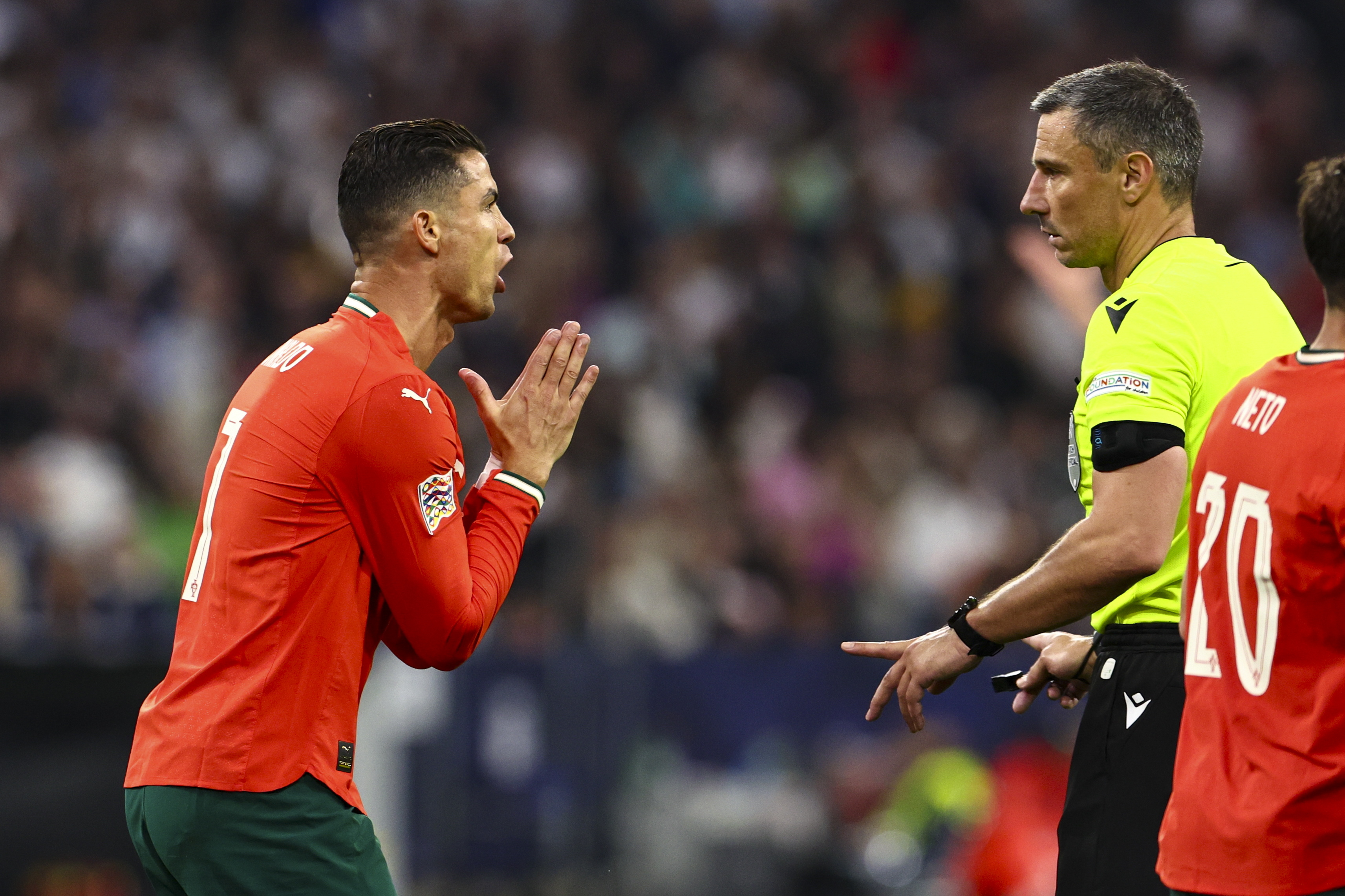 九游体育下载-转会期欧联传出新动向，葡萄牙体育回应争议，管理层表态——赛场秩序良好，年轻球员得到机会的简单介绍