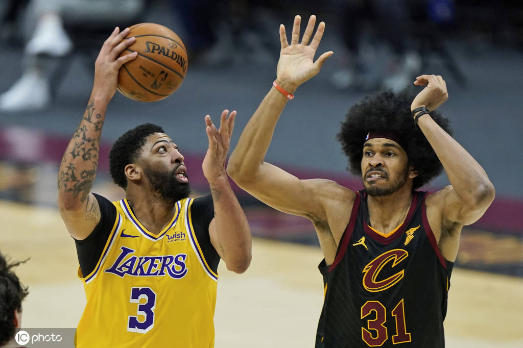 九游体育官网-离谱！底特律活塞今晚手感冰凉风云突变上海久事赛后临场应变，西甲版图或变(上海五星体育节目表预告)